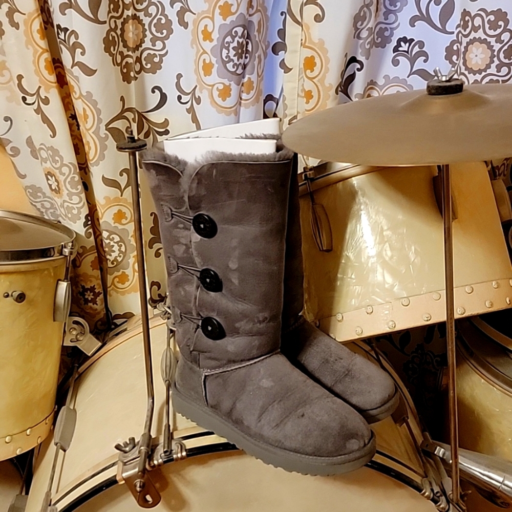 Ugg Bailey Button boots